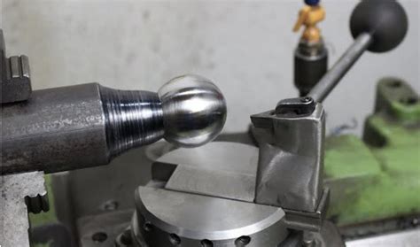 como hacer una esfera en torno cnc|Hago una Esfera perfecta en el Torno con este dispositivo.